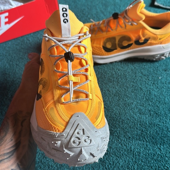 Nike ACG mountain fly low 2 yellow size 13 - Picture 3 of 4